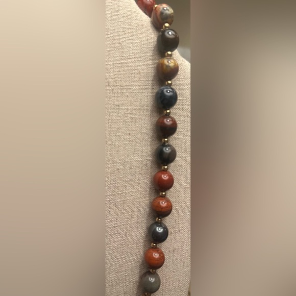 Brecciated Jasper - Gorgeous Necklace with gold clasp - Picture 6 of 8